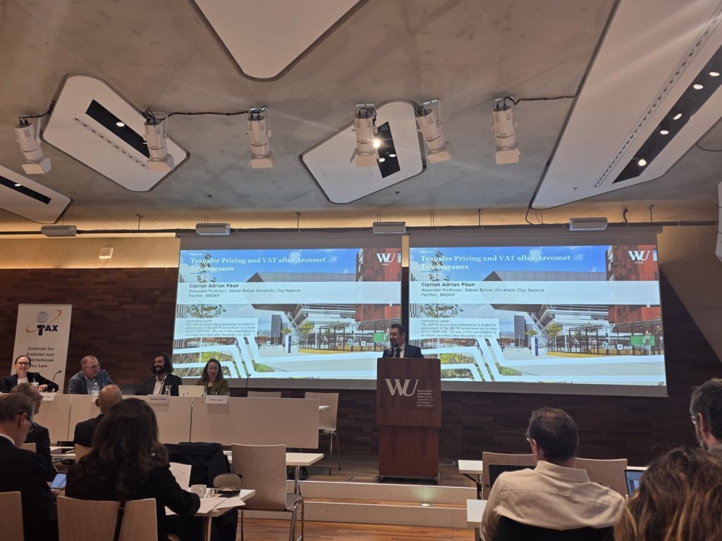 Sala simpozionului de la WU Viena în timpul prezentării despre Arcomet Towercranes